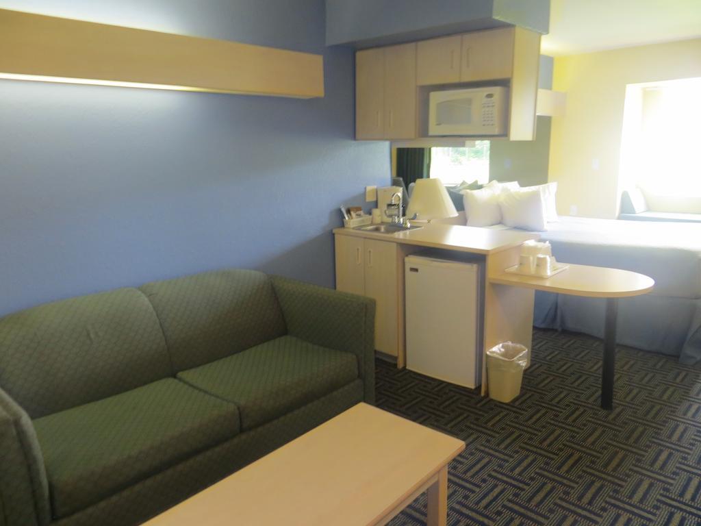 Days Inn Pryor Creek Ngoại thất bức ảnh