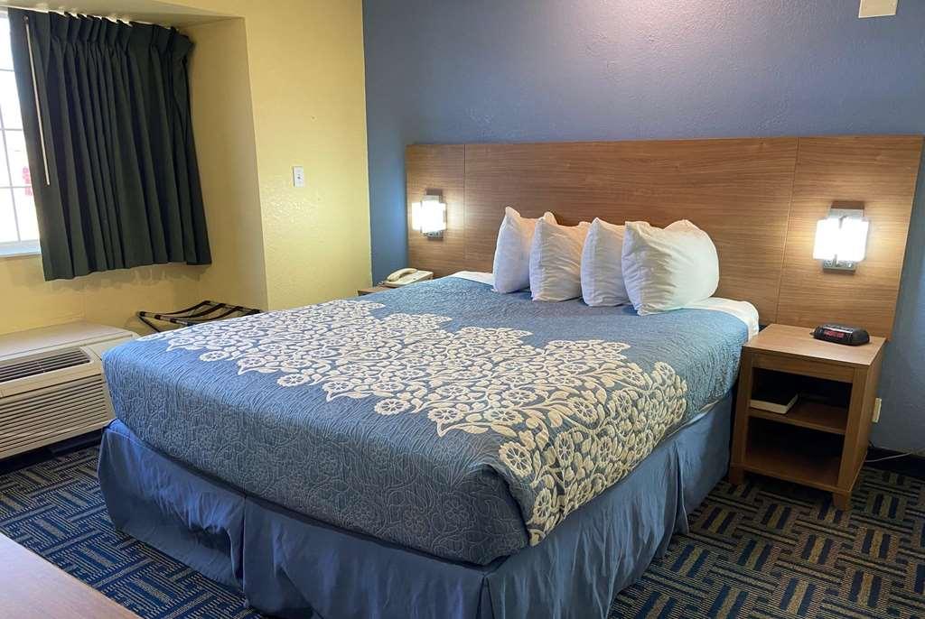 Days Inn Pryor Creek Phòng bức ảnh