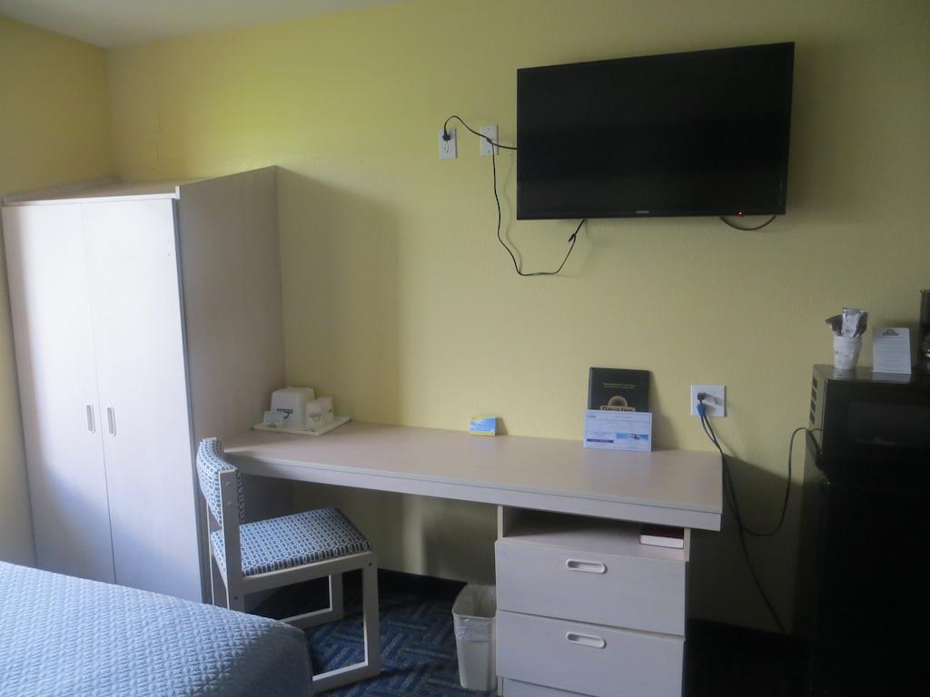 Days Inn Pryor Creek Ngoại thất bức ảnh